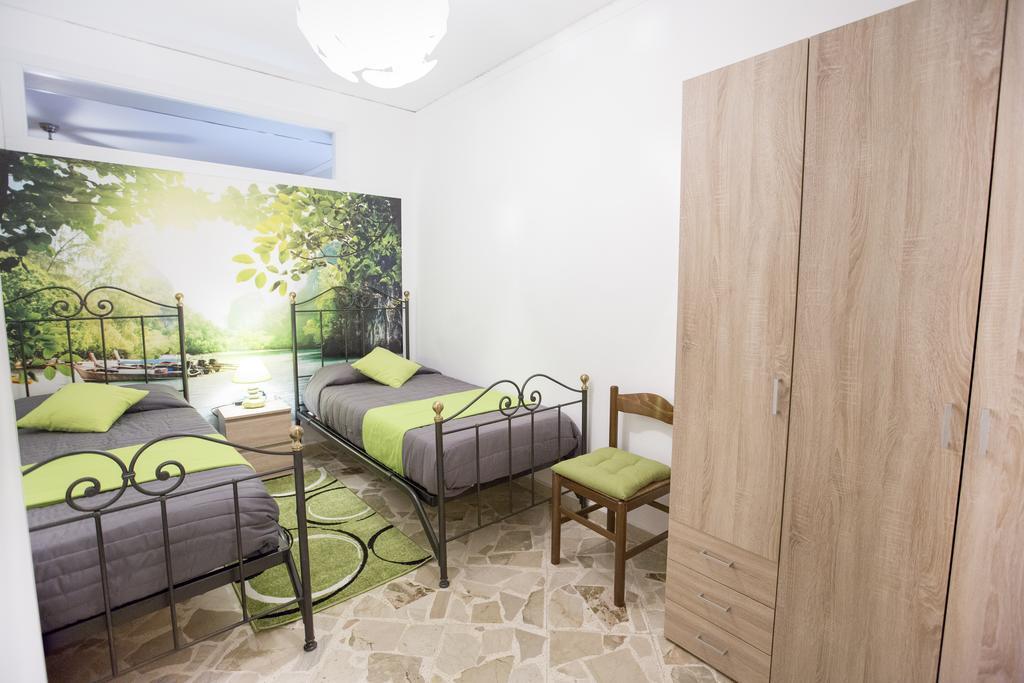 Casa Catherine Чефалу Екстериор снимка